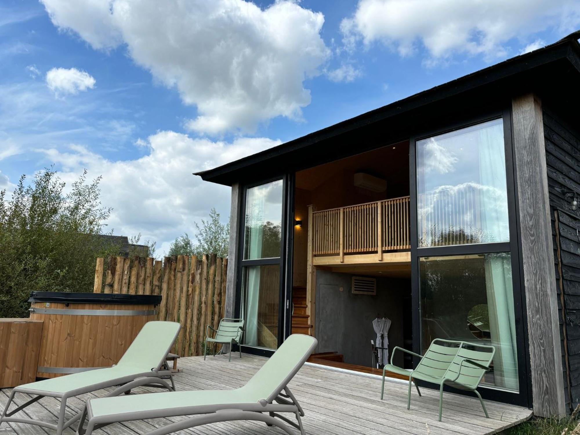 Hotel Basecamp Amsterdam Exterior foto